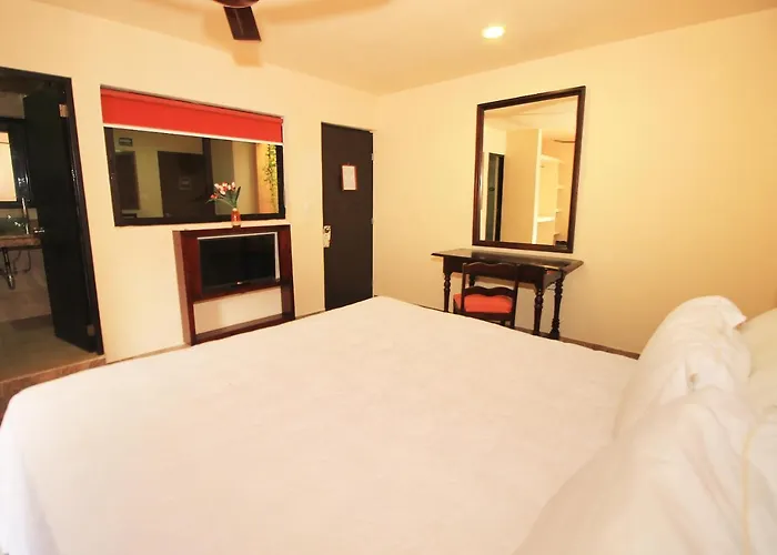 Papagayo Boutique
