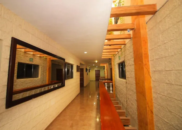 Papagayo Boutique