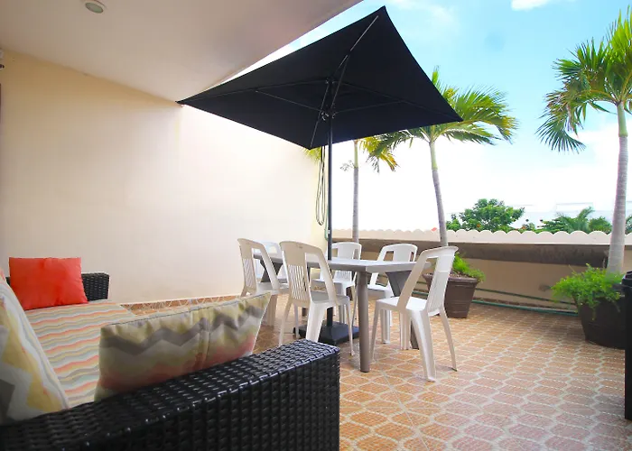 Papagayo Boutique